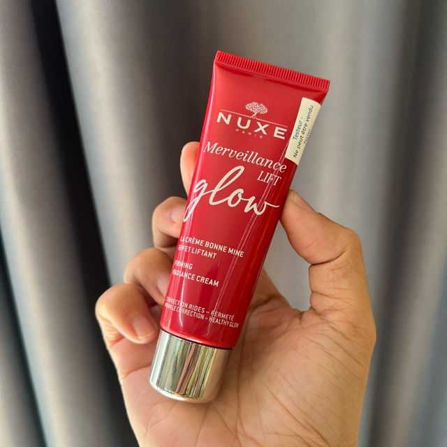 Kem Dưỡng Nuxe Merveillance Lift Glow