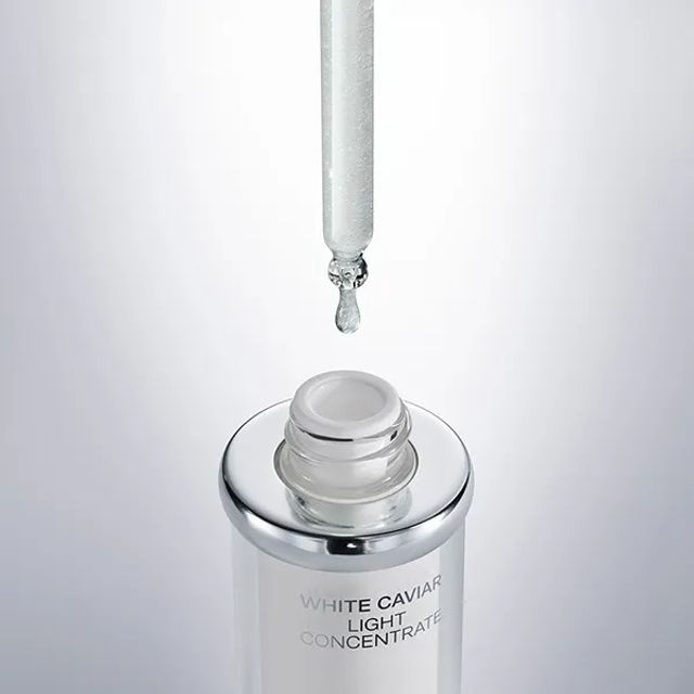La Prairie White Caviar Light Concentrate Serum