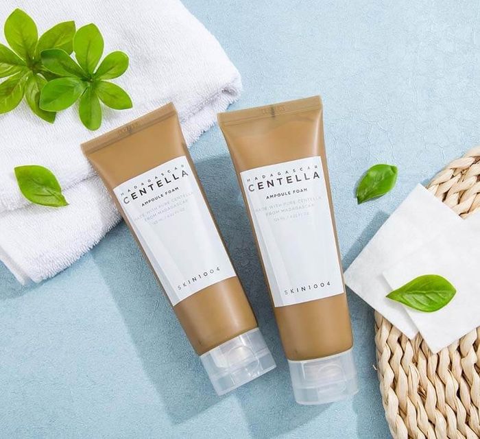 Sữa Rửa Mặt Skin1004 Madagascar Centella Ampoule Foam