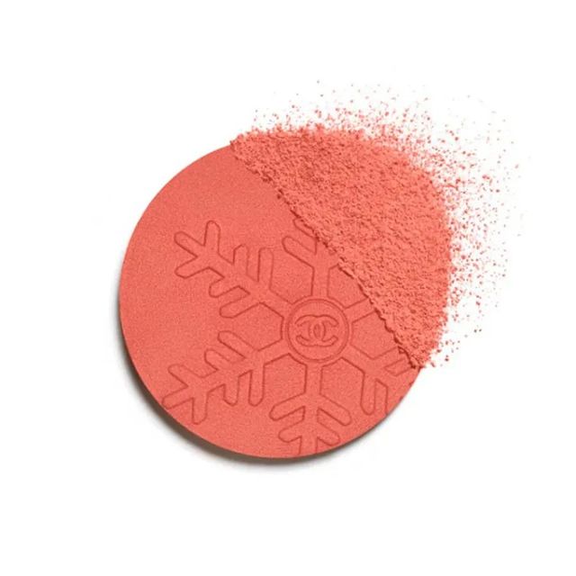 H&igrave;nh ảnh phấn m&aacute; hồng Chanel