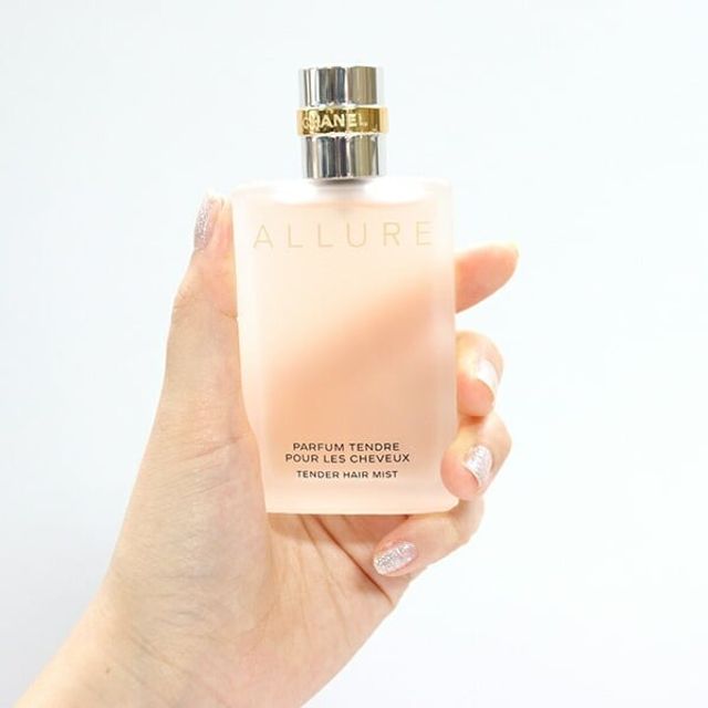 Hương Thơm Từ Nước Hoa Xịt T&oacute;c Chanel