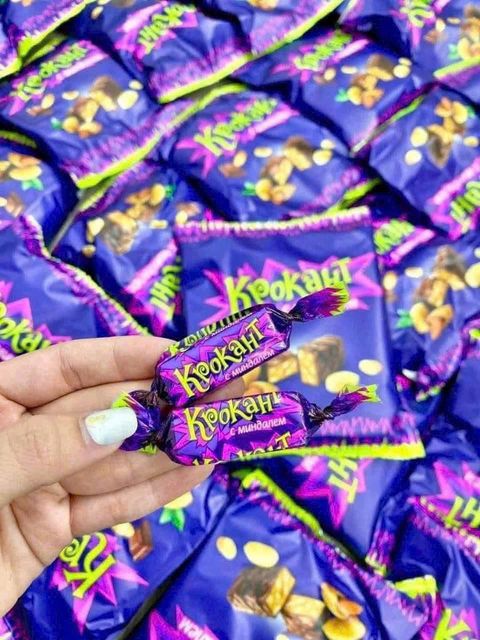 Kẹo Socola Hạnh Nh&acirc;n Đậu Phộng Nga Kpokaht 500g