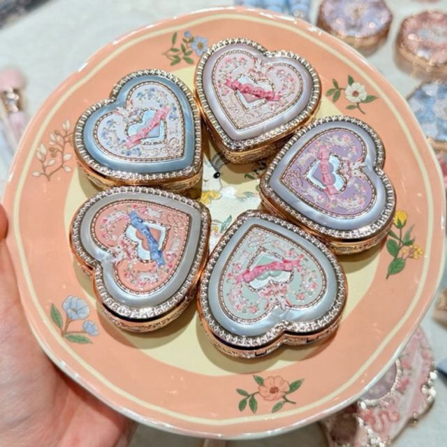 Thiết kế của m&aacute; hồng Bunny Garden