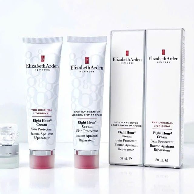 Son Dưỡng M&ocirc;i Elizabeth Arden