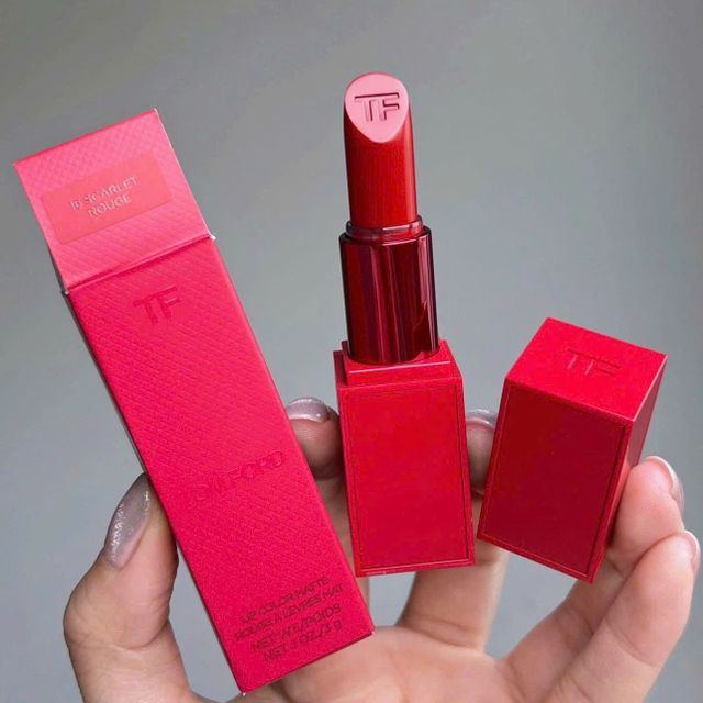 Son Tom Ford 16 Matte Scarlet Rouge Vỏ Đỏ