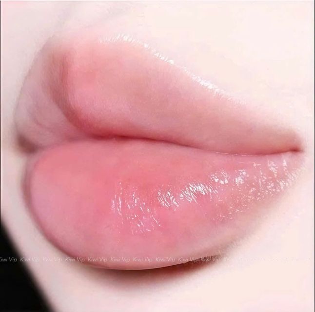 Son Dưỡng Estee Lauder Lip Balm