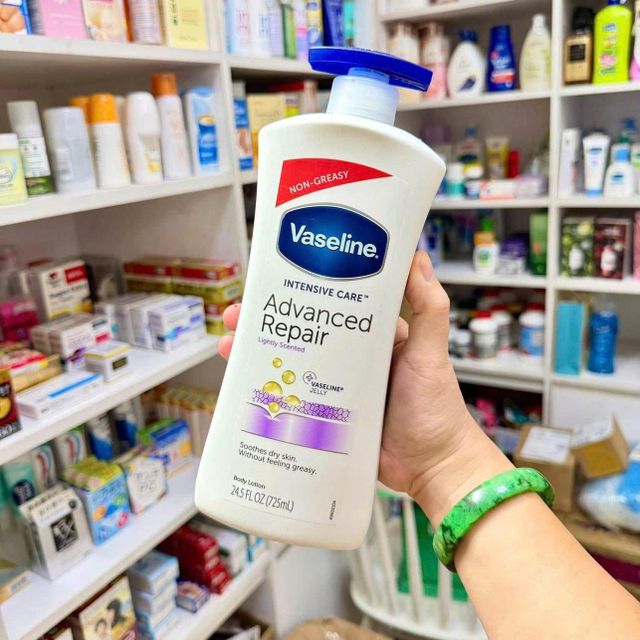 Sữa Dưỡng Thể Vaseline Intensive Care Advanced Repair