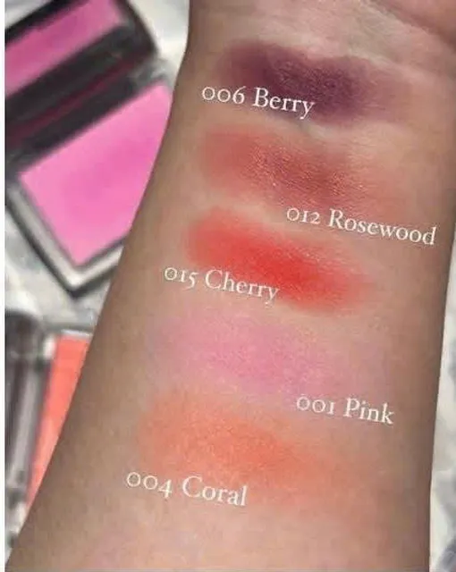 Phấn M&aacute; Hồng Dior Backstage Rosy Glow 004 Coral