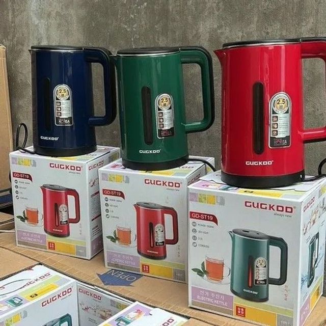Thiết kế ấm si&ecirc;u tốc Cuckoo