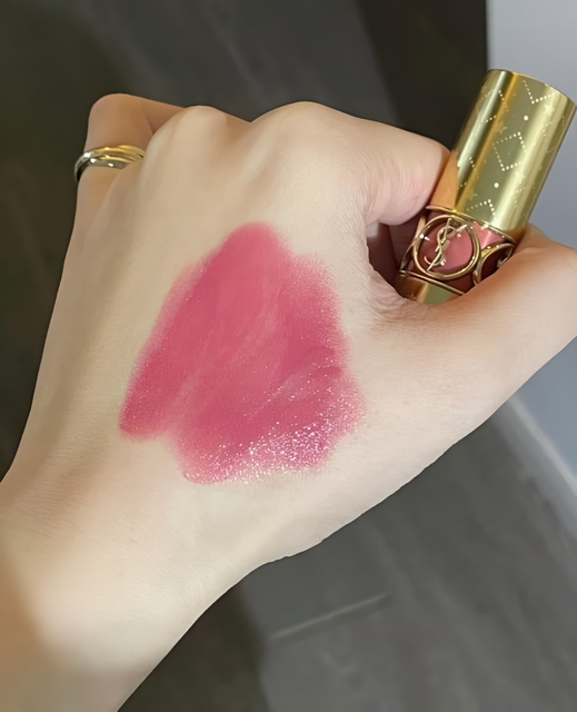 Son Dưỡng YSL 153 Rose Dentelle M&agrave;u Sắc