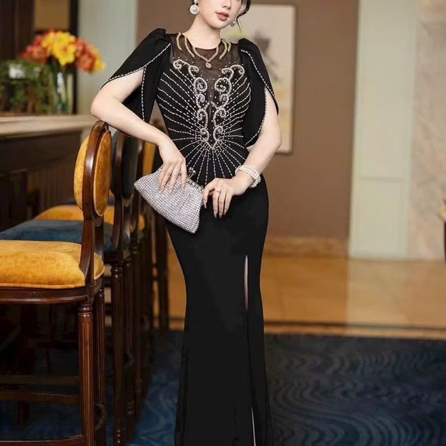 Phản hồi kh&aacute;ch h&agrave;ng về đầm