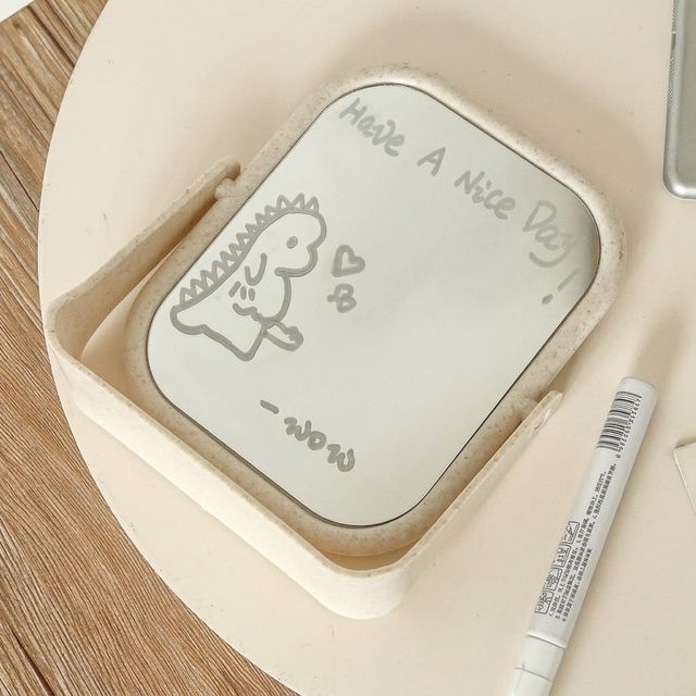 Gương Trang Điểm Khung Nhựa