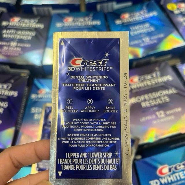 Miếng d&aacute;n trắng răng Crest Professional Effects