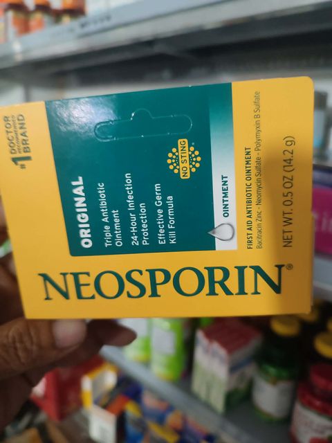 Kem mỡ Neosporin Original Ointment