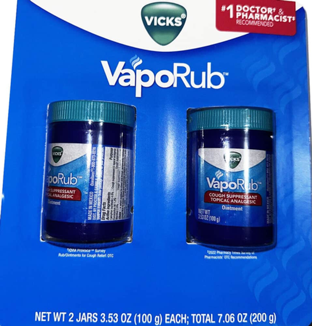 Dầu b&ocirc;i ấm ngực Vicks VapoRub