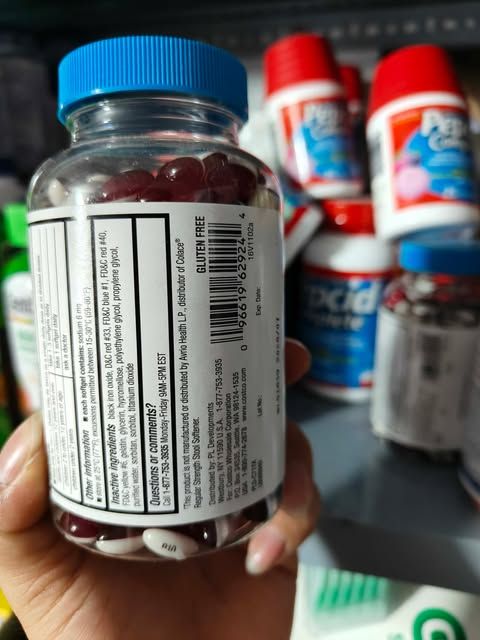 Kirkland Signature Stool Softener packaging