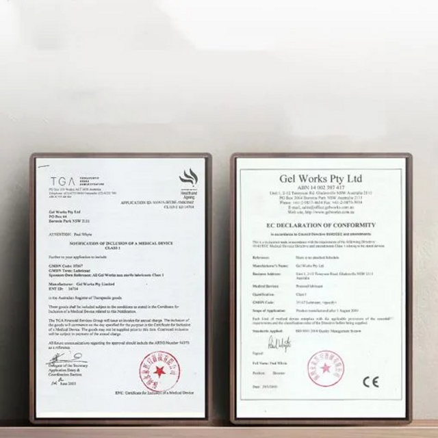 Chứng Nhận Gel B&ocirc;i Trơn Raw Touch