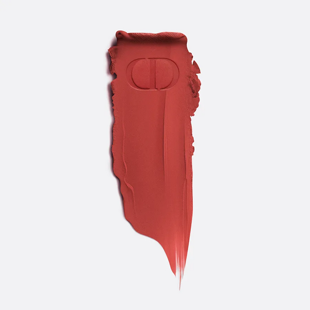 Diện m&ocirc;i với Son Dior Rouge Dior 802 Red Passion