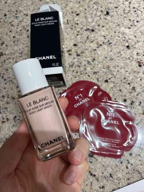 Kem Bắt S&aacute;ng Chanel Le Blanc Rosy Light Drops - Hướng dẫn sử dụng