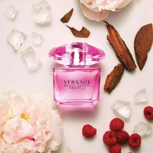 Thiết kế Nước Hoa Nữ Versace