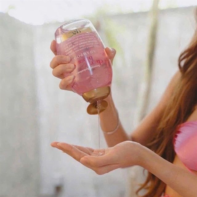 Dầu gội Biotin Cherry Blossom 385ml