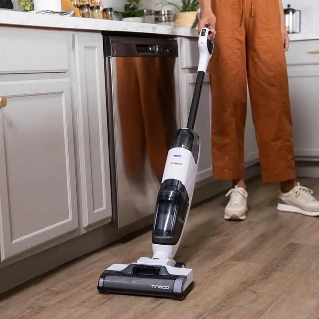 M&aacute;y h&uacute;t bụi lau nh&agrave; Tineco Ifloor 2 MAX