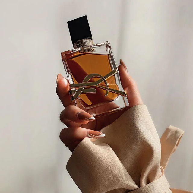 C&aacute;ch sử dụng nước hoa YSL