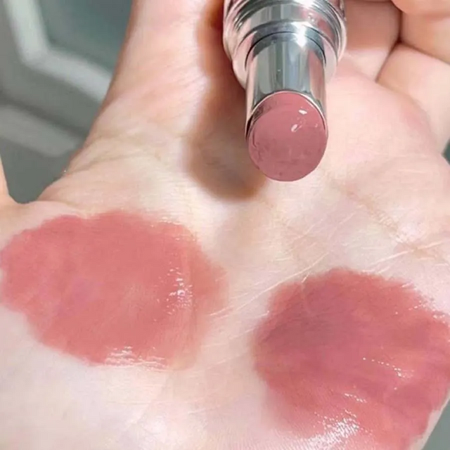 Son Dưỡng YSL Loveshine trong bộ sưu tập