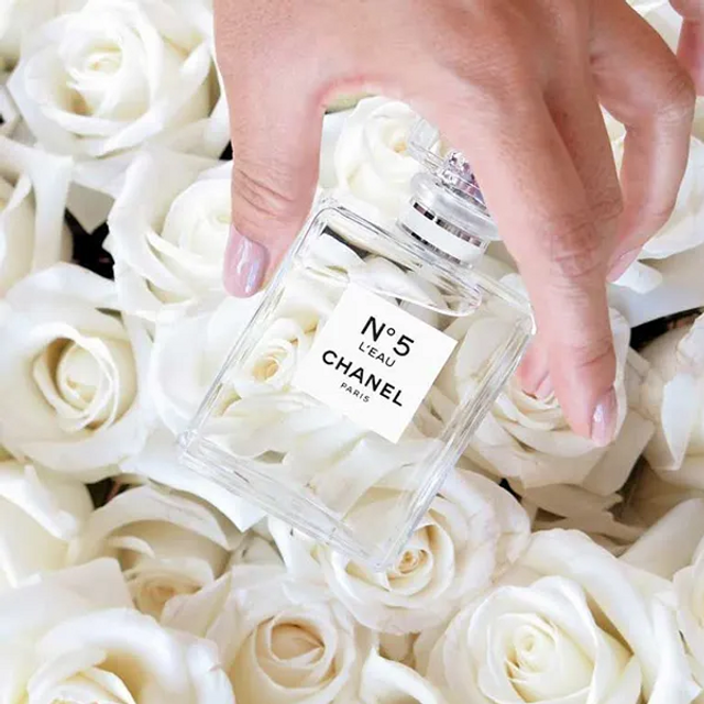 Thiết kế chai nước hoa Chanel