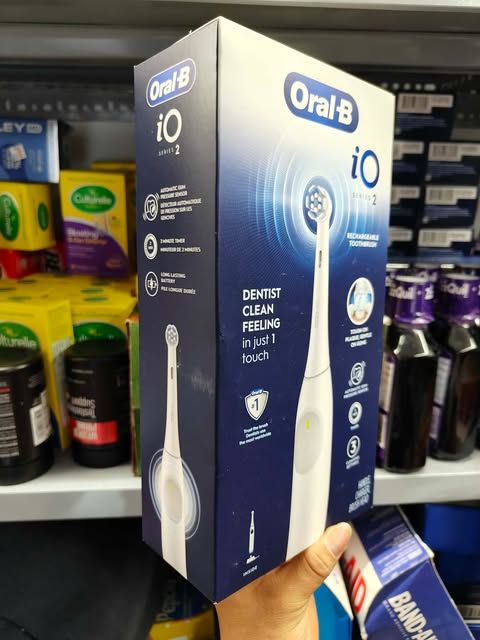 B&agrave;n chải điện Oral-B iO Series 2