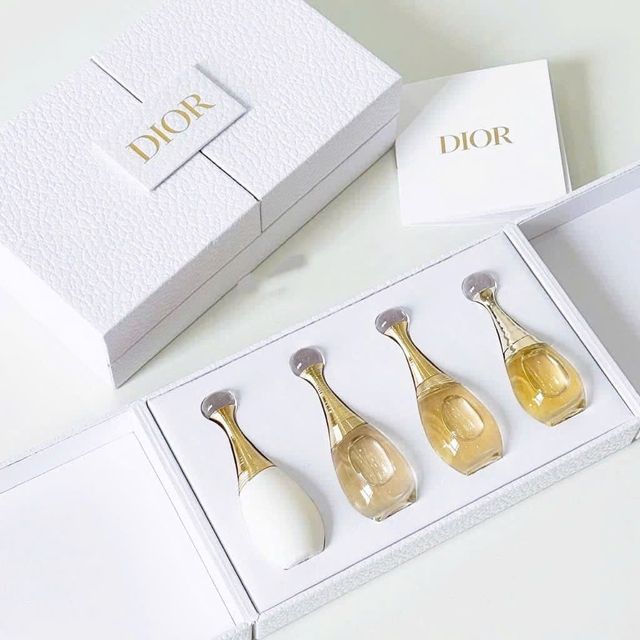 Nước hoa DIOR J'adore tại Chiaki