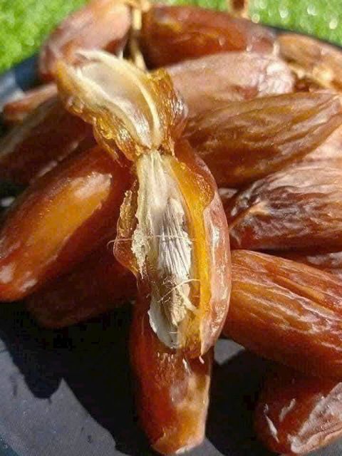 Ch&agrave; L&agrave; Nguy&ecirc;n C&agrave;nh Dates Sanwan 500g tem xanh