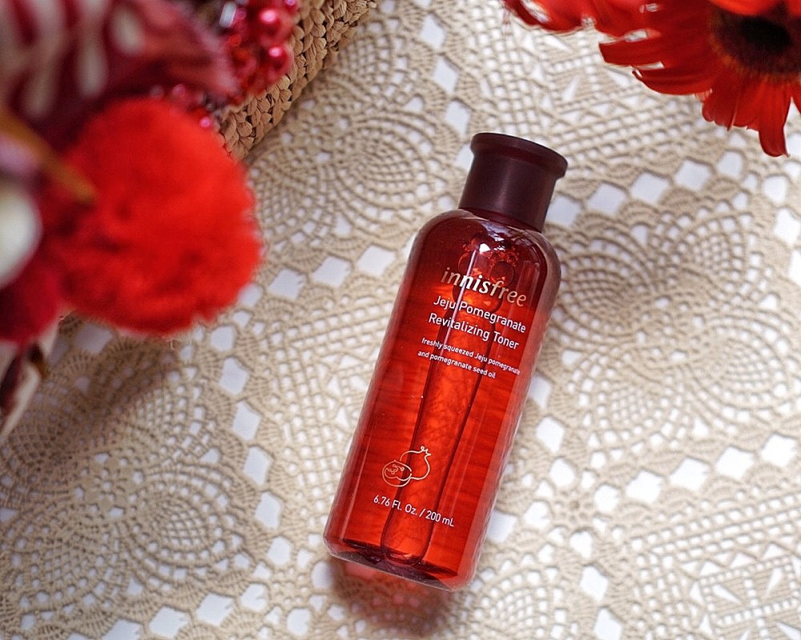 Nước C&acirc;n Bằng Da Innisfree Jeju Pomegranate Revitalizing Toner