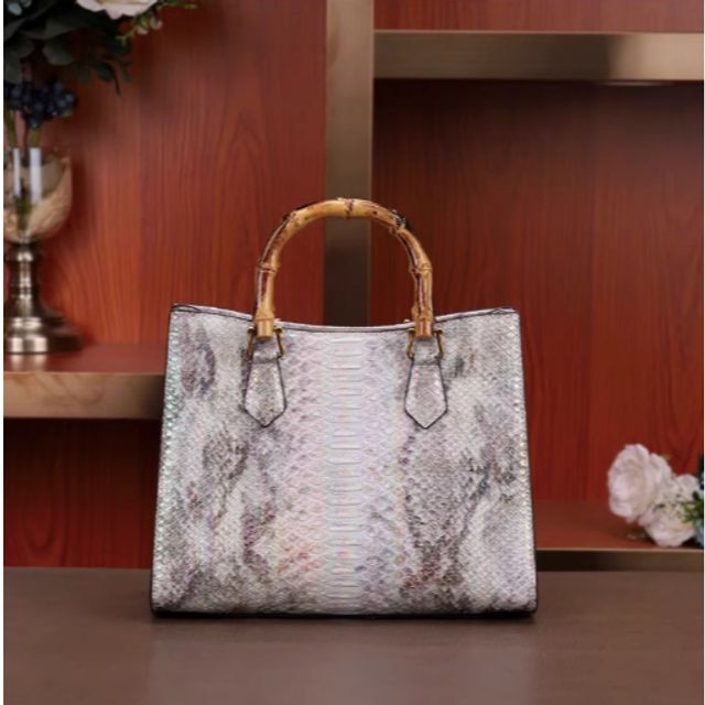 T&uacute;i x&aacute;ch nữ d&aacute;ng C&ocirc;ng Sở Quai Trọng Sang Trọng 28cm