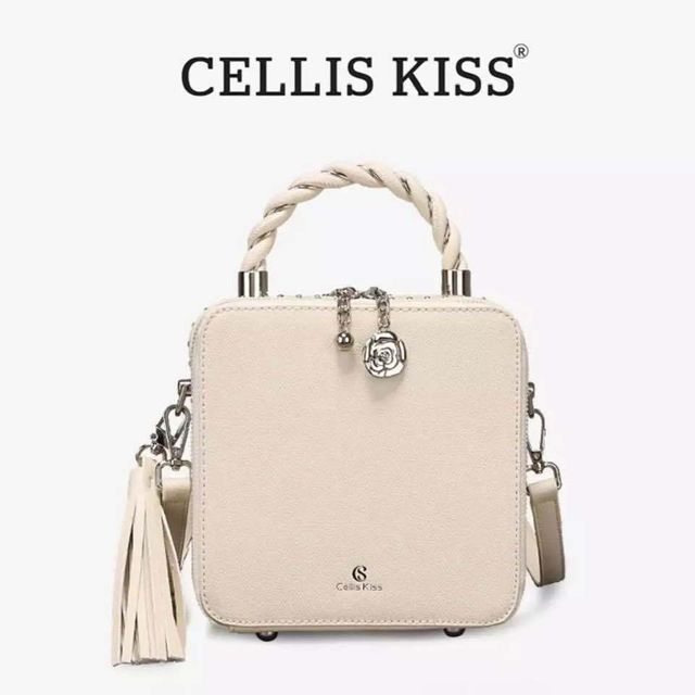 T&uacute;i x&aacute;ch nữ CELLIS KISS d&aacute;ng cốp vu&ocirc;ng th&ecirc;u tinh tế, trang nh&atilde;