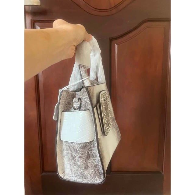 T&uacute;i C&ocirc;ng Sở to cầm tay da phối hạt 1