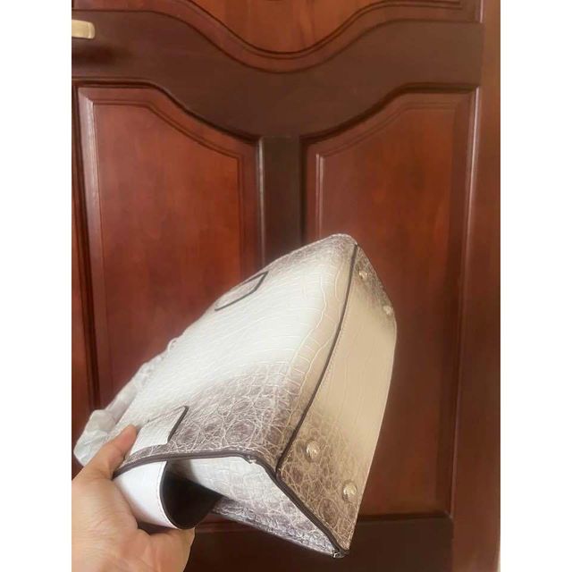 T&uacute;i C&ocirc;ng Sở to cầm tay da phối hạt 3