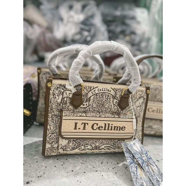 C&ocirc;ng sở nhỏ I.T CELLIME n&acirc;u