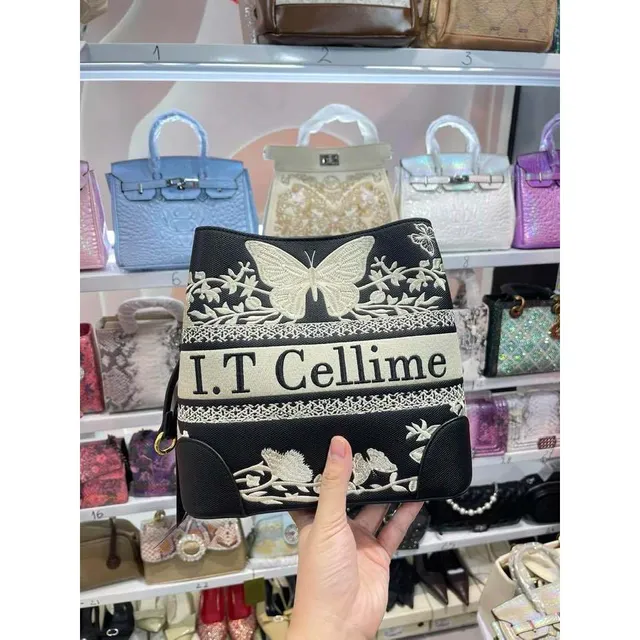 T&uacute;i x&aacute;ch Nữ I.T CELLIME kiểu th&ecirc;u Thời thượng, Thanh lịch, Dễ phối đồ