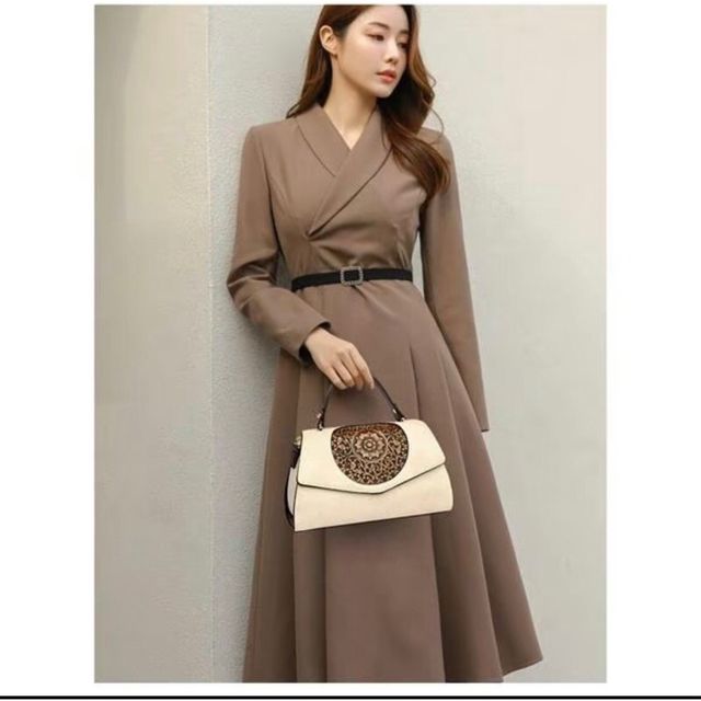 T&uacute;i x&aacute;ch Nữ Da B&ograve; Xuất &Acirc;u Khắc Size 28