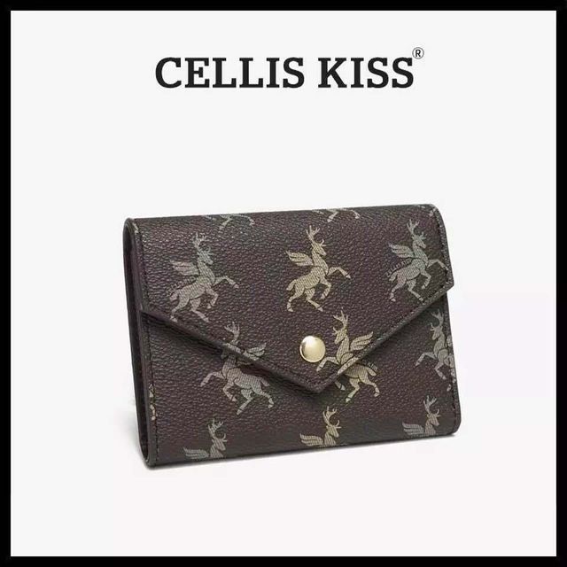 V&iacute; đựng thẻ Cellis Kiss m&agrave;u N&acirc;u v&igrave; gấp