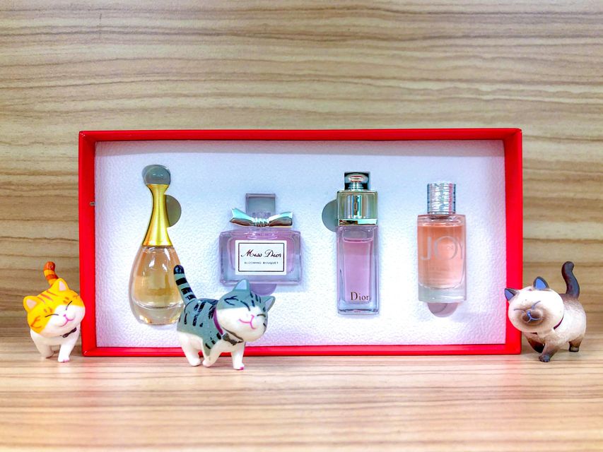 Set nước hoa mini DIOR 16pcs