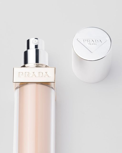 Kem Nền PRADA Reveal Skin