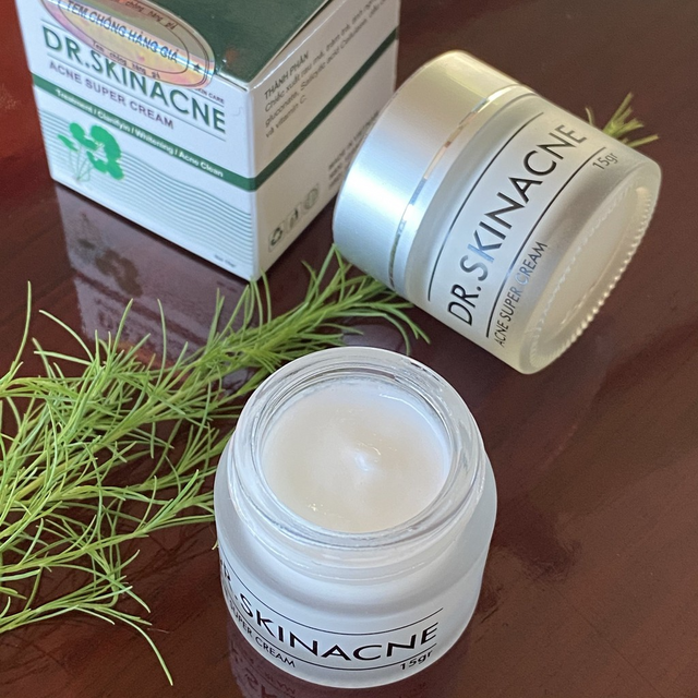 Kem giải quyết Mụn Rau M&aacute; Dr.Skinacne