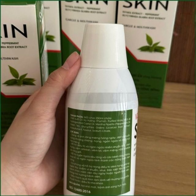 Nước S&uacute;c Miệng Vovita Skin 5