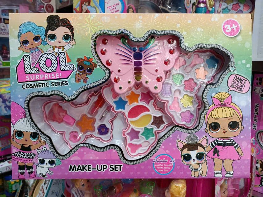 Bộ trang điểm b&uacute;p b&ecirc; LOL Surprise