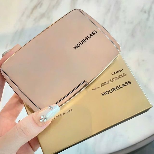 Phấn Phủ N&eacute;n Hourglass