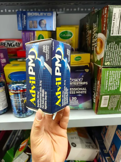 Hộp Advil PM 200mg