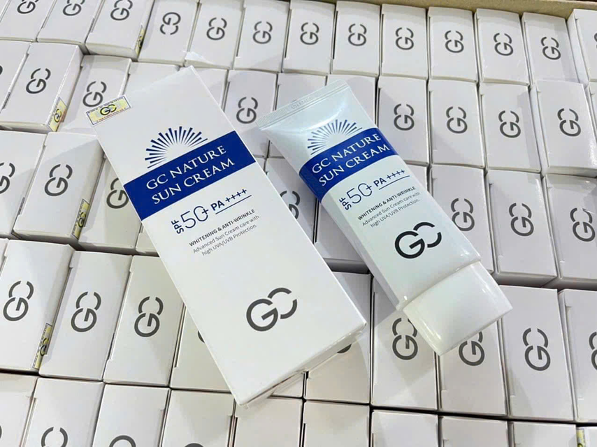 Kem Dưỡng Ẩm Chống Nắng Gigi Comfort Day Cream SPF20 nk