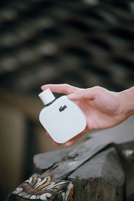 Hương thơm quyến rũ Nước Hoa Lacoste L.12.12 White Blanc Cho Nam